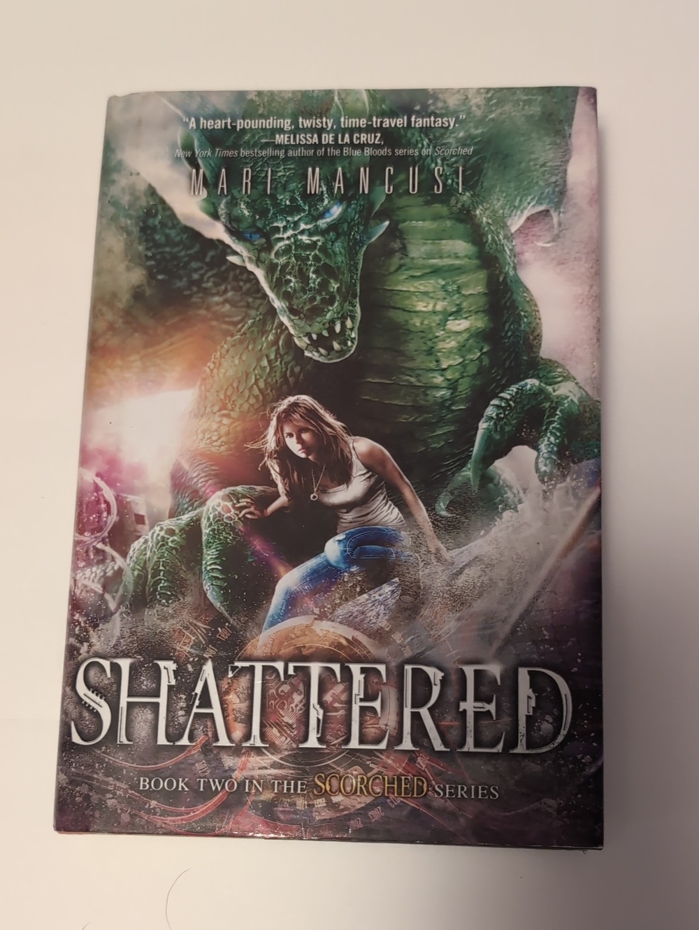 Shattered Green Reptile-Themed Book Cover Decor